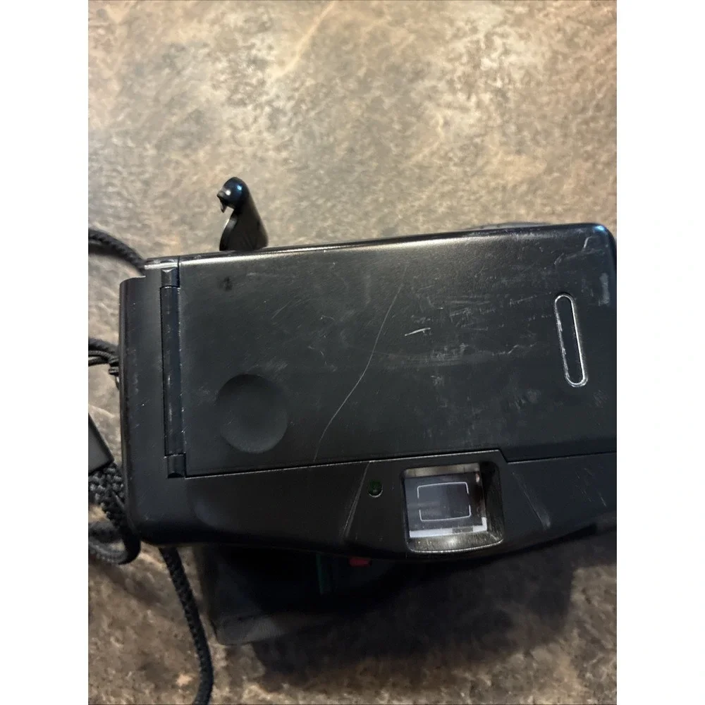(E) FujiFilm Big View Finder Auto 10 35mm Film Point & Shoot Camera With Case